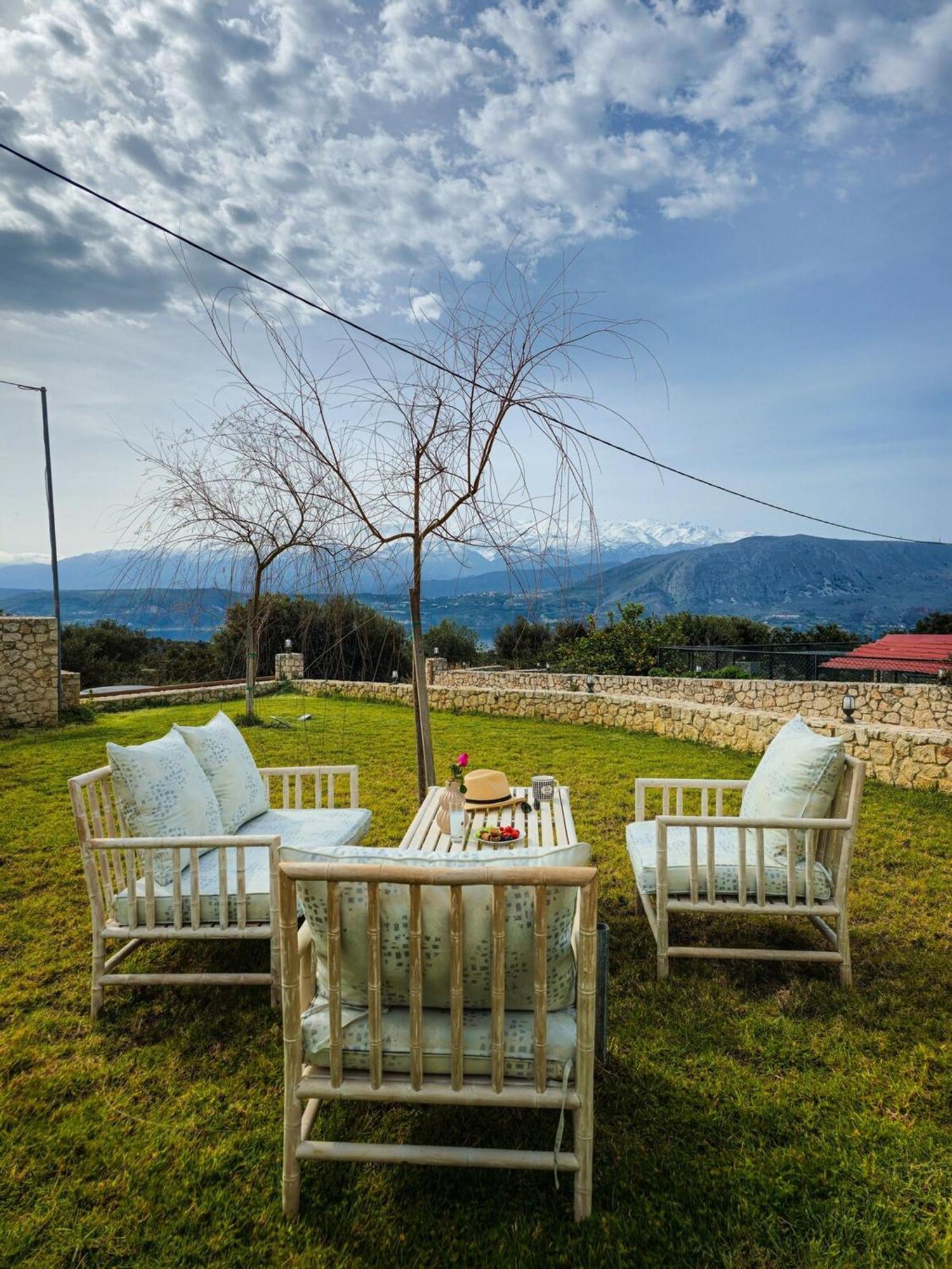 Villa Aitheras With Sea Views And Garden Sternai Bagian luar foto