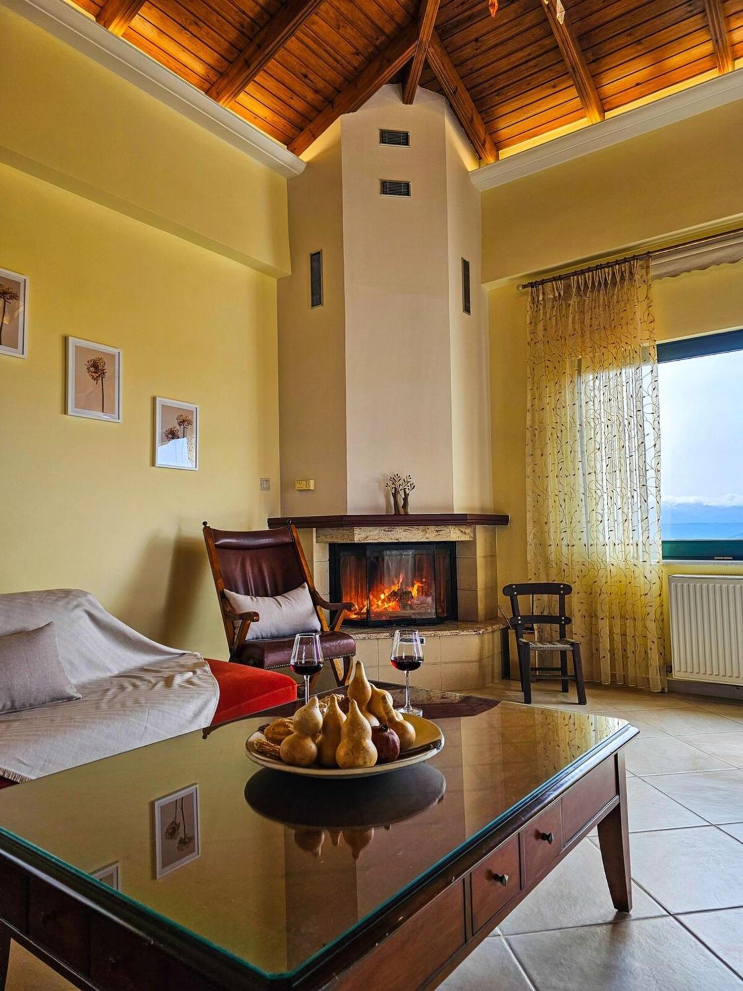 Villa Aitheras With Sea Views And Garden Sternai Bagian luar foto